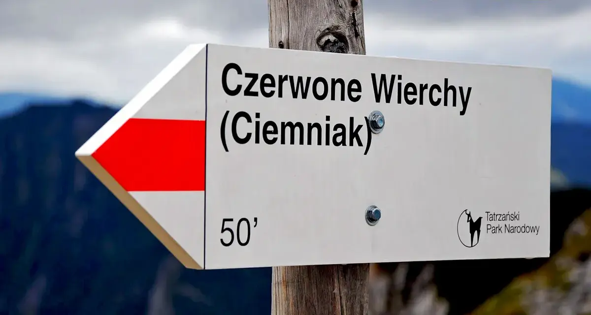 Kolor szlaku co oznacza? Odkryj znaczenie kolorów szlaków górskich