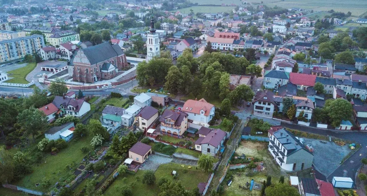 Jak dojechać do Term Uniejów - proste trasy i najlepsze opcje transportu