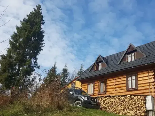 Bacówki w Bukowinie Tatrzańskiej: smakuj tradycję i komfort