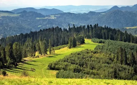 Ile km ma główny szlak beskidzki? Odkryj jego długość i tajemnice