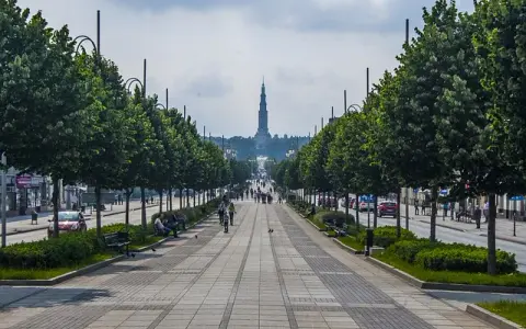Gdzie jest Jasna Góra? Odkryj jej wyjątkowe miejsce w Częstochowie