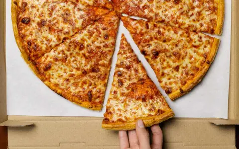 Najlepsza pizza w Bukowinie Tatrzańskiej – sprawdź pizzerie i menu