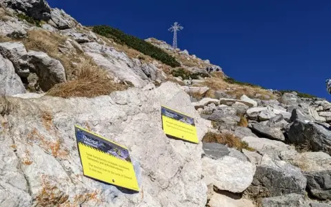 Jakim szlakiem na Giewont: Wybierz najłatwiejszą trasę na szczyt