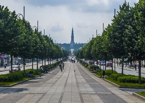Gdzie jest Jasna Góra? Odkryj jej wyjątkowe miejsce w Częstochowie