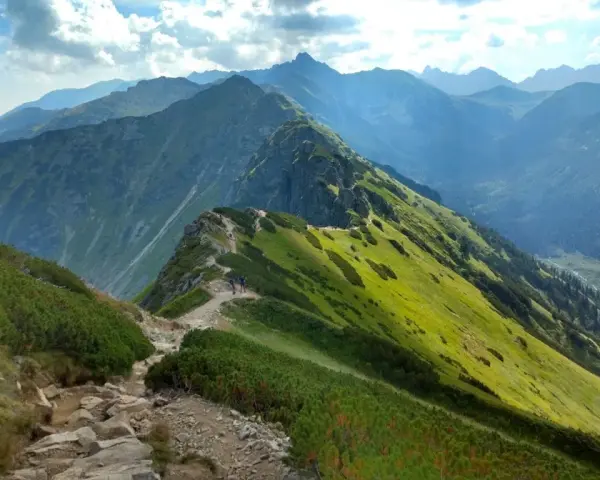 Ile km szlak na Giewont? Sprawdź długości tras i trudności