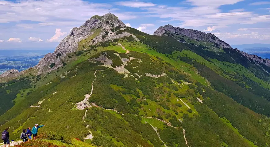 Najłatwiejszy szlak na Giewont: idealna trasa dla początkujących