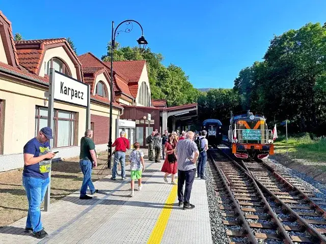 Zdjęcie Gdzie w góry pociągiem z Warszawy? Odkryj najlepsze trasy i czasy podróży
