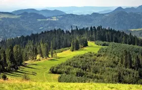 Ile km ma główny szlak beskidzki? Odkryj jego długość i tajemnice
